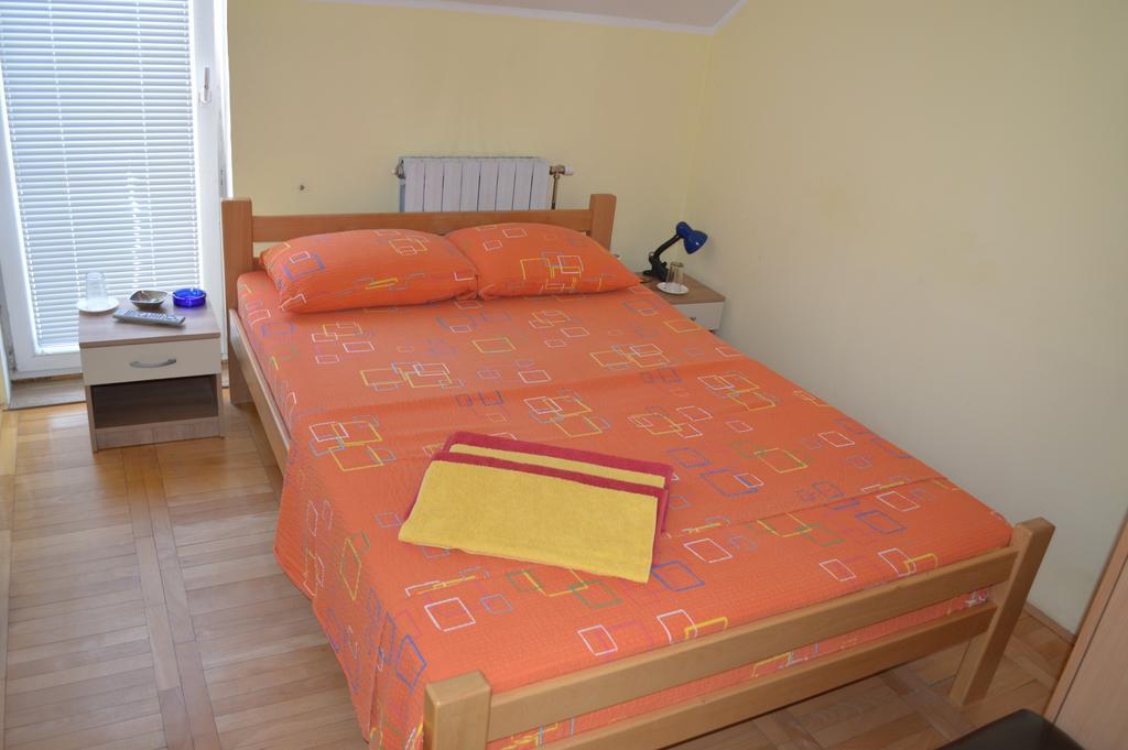 Pansion Lug Belgrado Quarto foto