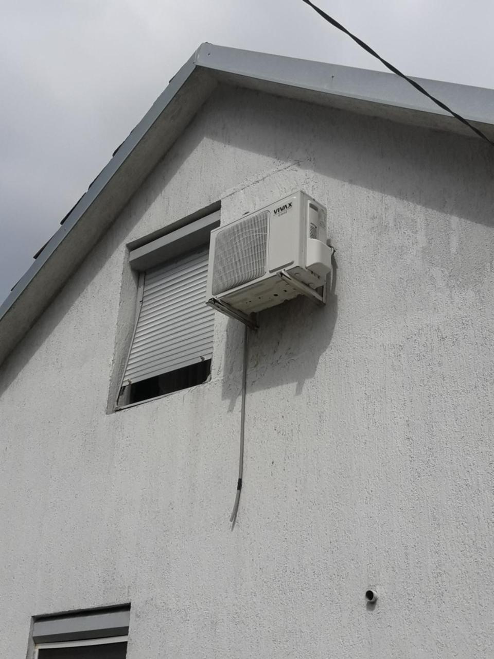 Pansion Lug Belgrado Exterior foto
